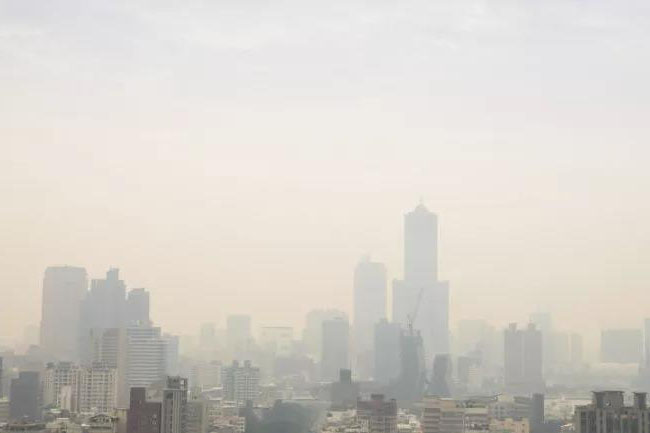 秋高氣燥，警惕“三手煙”！空氣凈化除濕機